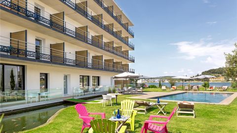 L'Hôtel Martigues Provence in Martigues, France