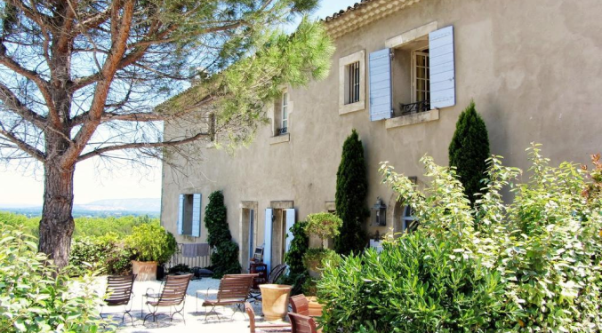 La Maison Domaine de Bournissac in Chateaurenard, France