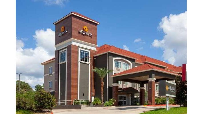 La Quinta Inn & Suites by Wyndham Cleveland TX in Cleveland, Texas, United States