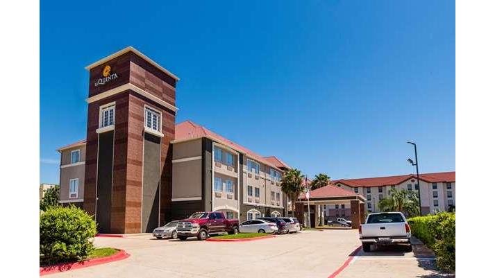 La Quinta Inn & Suites by Wyndham Houston/Clear Lake-NASA in Webster, Texas, United States