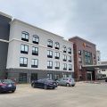 La Quinta Inn & Suites by Wyndham Tulsa Central