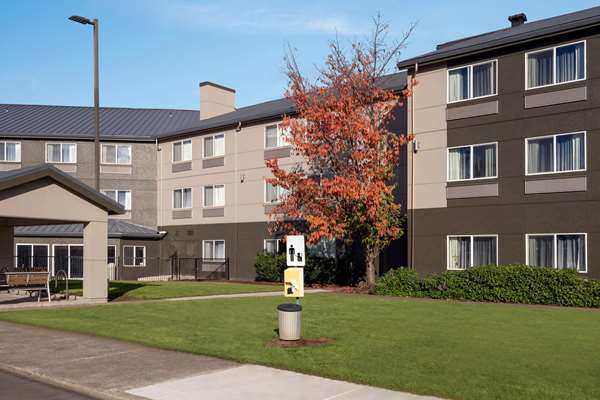 La Quinta Inn & Suites in Springfield, Oregon, United States