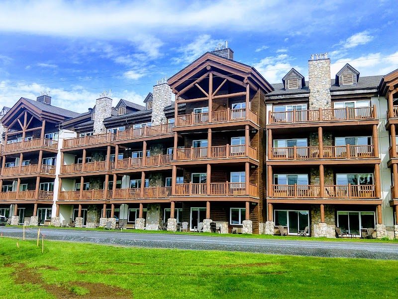 Le Grand Lodge Mont-Tremblant in Mont-Tremblant, Canada