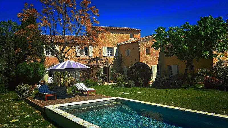 Le Mas de Roussillon in Roussillon, France