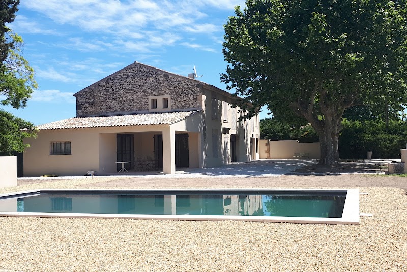 Le Mas de l'Olivier in Le Thor, France