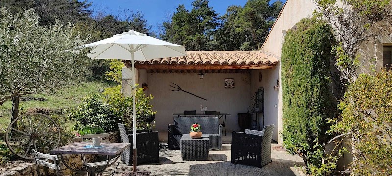 Le Mas de la Guillone in Le Thor, France