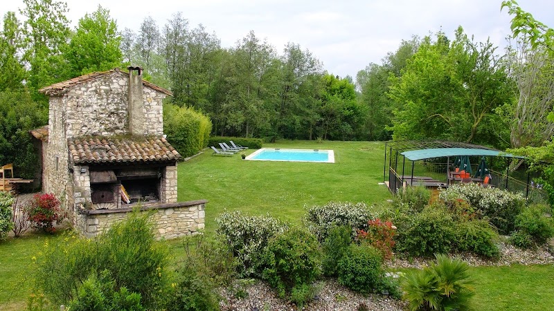 Le Vieux Moulin in Pernes-les-Fontaines, France