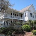 Lois Jane’s Riverview Inn
