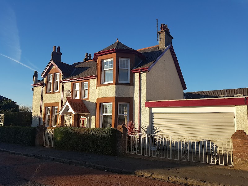 Lynegar Guest House in Largs, United Kingdom