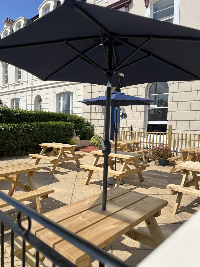 Lynton House Hotel in Teignmouth, United Kingdom