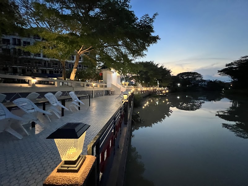 Madina Rayong Hotel in Rayong, Thailand