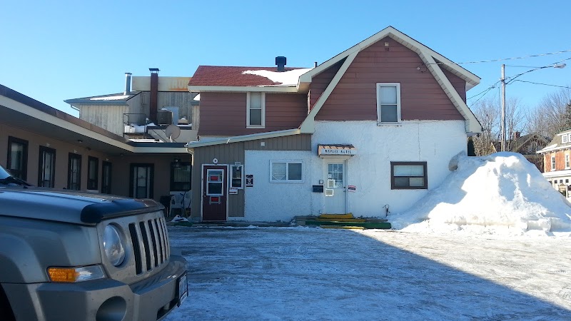 Maples Motel in Orillia, Canada