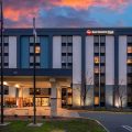 Meadowlands River Inn