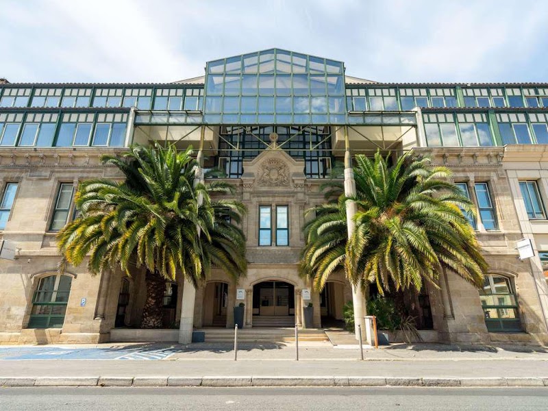 Mercure Bordeaux Château Chartrons in Bordeaux, France