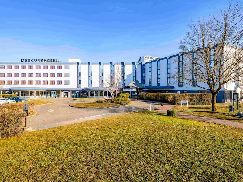 Mercure Lyon Est Villefontaine in Villefontaine, France