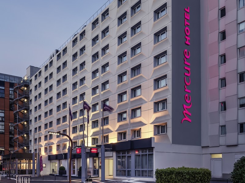 Mercure Paris Porte d'Orléans in Montrouge, France