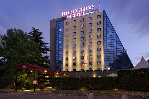 Mercure Paris Porte de Pantin in Pantin, France