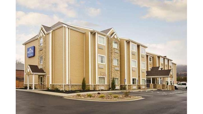 Microtel Inn & Suites by Wyndham Washington/Meadow Lands in Washington, Pennsylvania, United States