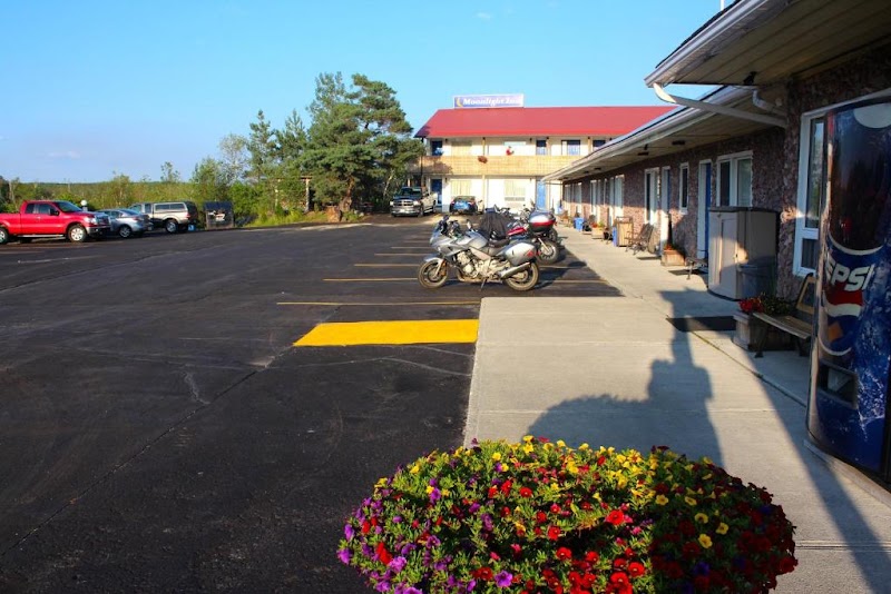 Moonlight Inn and Suites in Sudbury, Canada