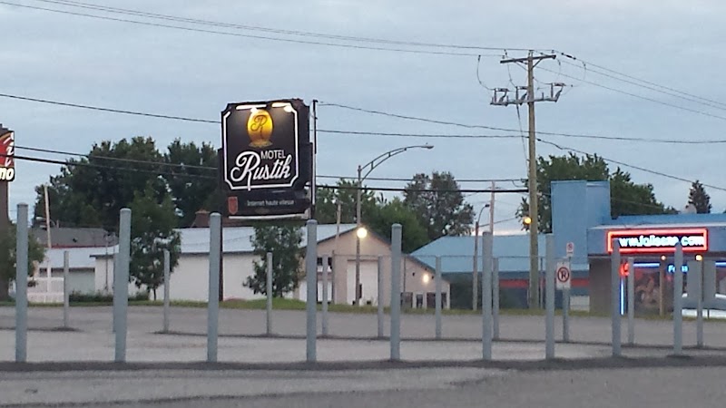 Motel Rustik in Alma, Canada