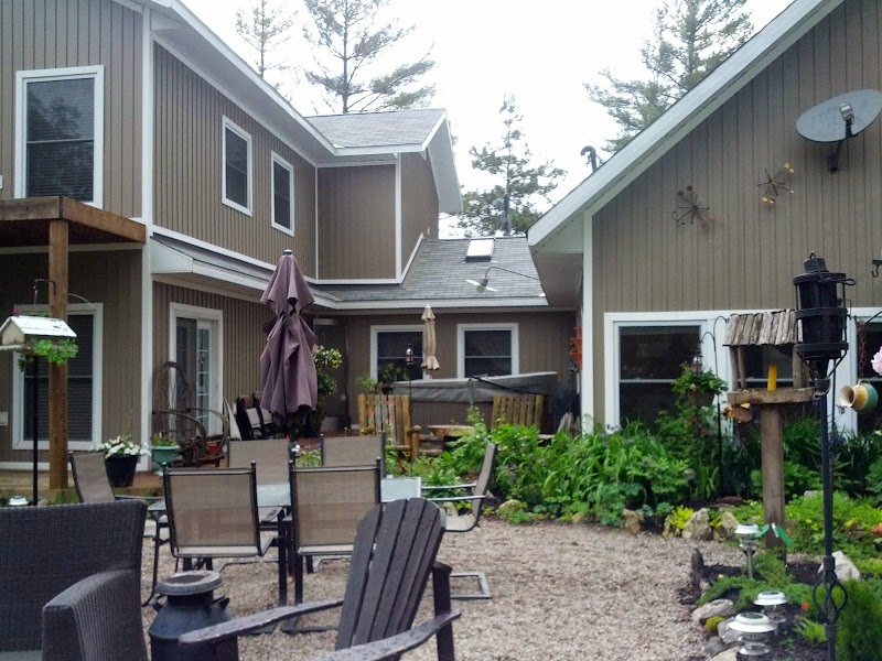 Muskoka Rose Guest House & Retreat in Gravenhurst, Canada
