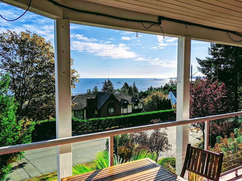 Nanaimo Ocean View Guesthouse in Nanaimo, Canada