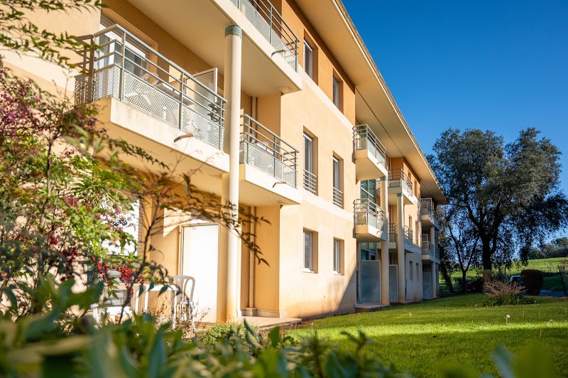 Néméa Appart'Hotel Green Side Biot Sophia Antipolis in Biot, France