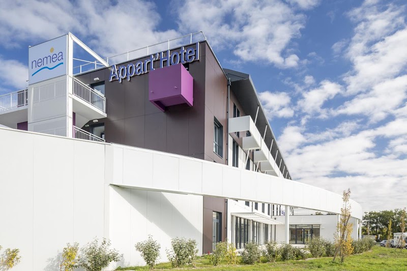 Nemea Apparthotel Stadium in Merignac, France