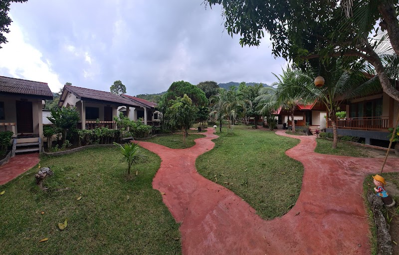 Nice Beach Hotel in Ban Pae, Thailand