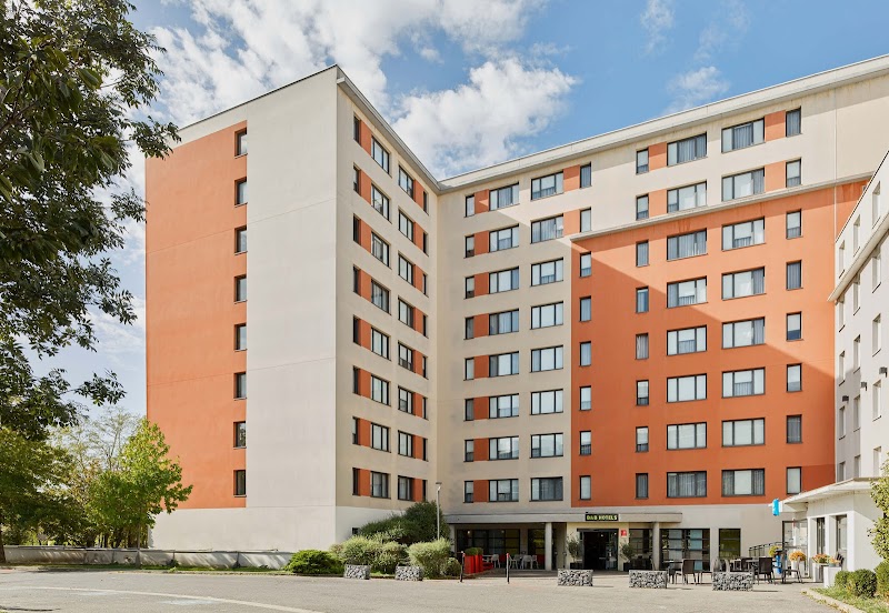 Novotel Suites Paris Velizy in Velizy-Villacoublay, France