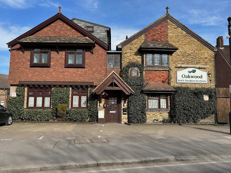 Oakwood Bed and Breakfast Heathrow in Hayes, United Kingdom