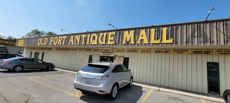Old Fort Antique Mall & Bed and Breakfast in Wytheville, Virginia, United States