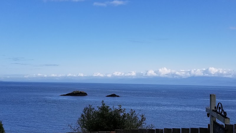 Otter Point Beach House in Sooke, Canada