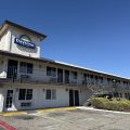 Park Avenue Inn & Suites