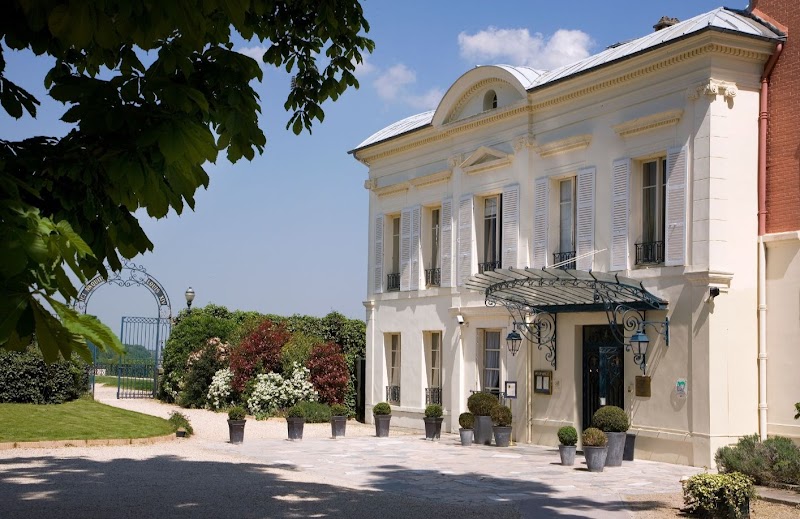 Pavillon Henri IV in Saint-Germain-en-Laye, France