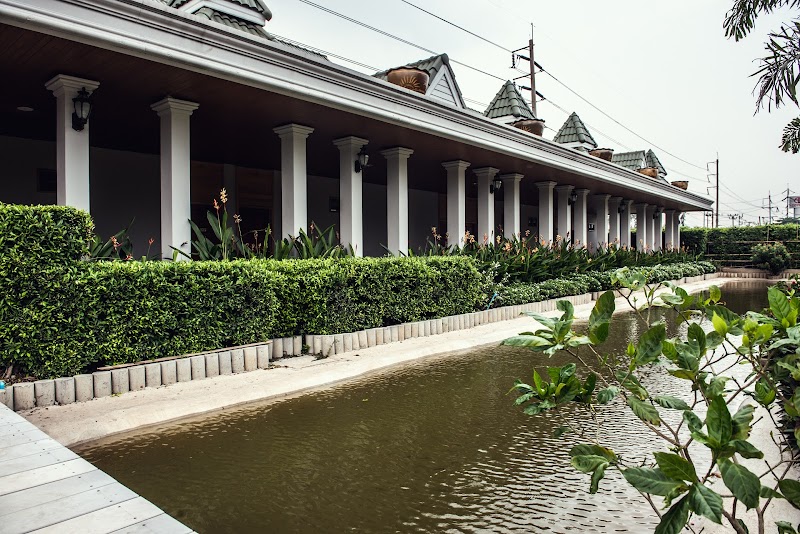 Pearl Resort & Hotel in Pak Kret, Thailand