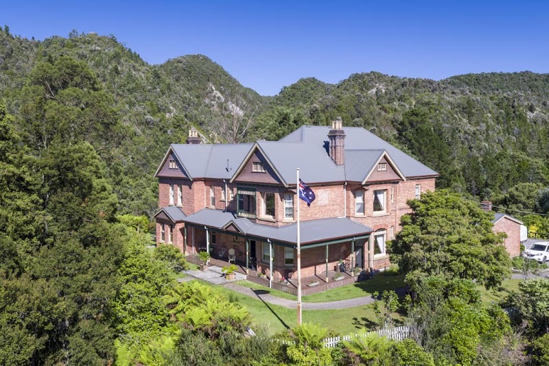 Penghana Bed & Breakfast in Queenstown, Australia
