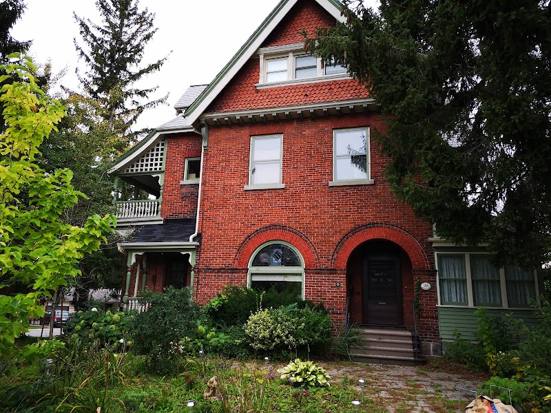 Penstowe Bed and Breakfast in Port Hope, Canada