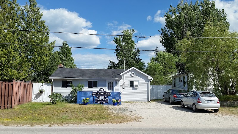 Plovers Cove Cottages in Wasaga Beach, Canada