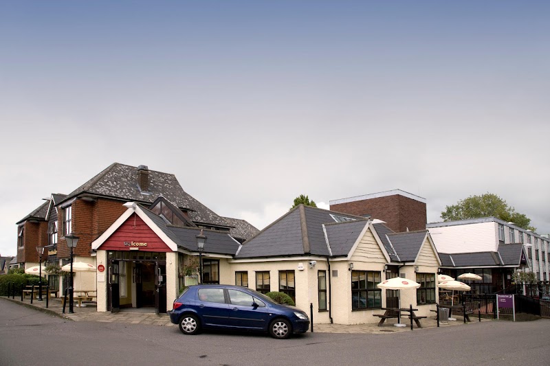 Premier Inn Epsom South Hotel in Tadworth, United Kingdom