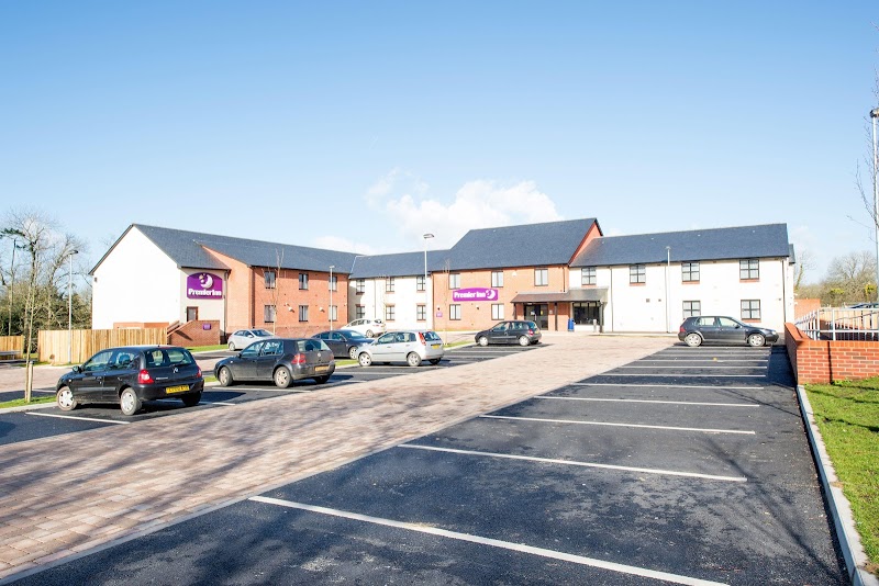 Premier Inn Haverfordwest (North/A40) Hotel in Hwlffordd, United Kingdom