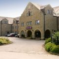 Premier Inn Huddersfield North