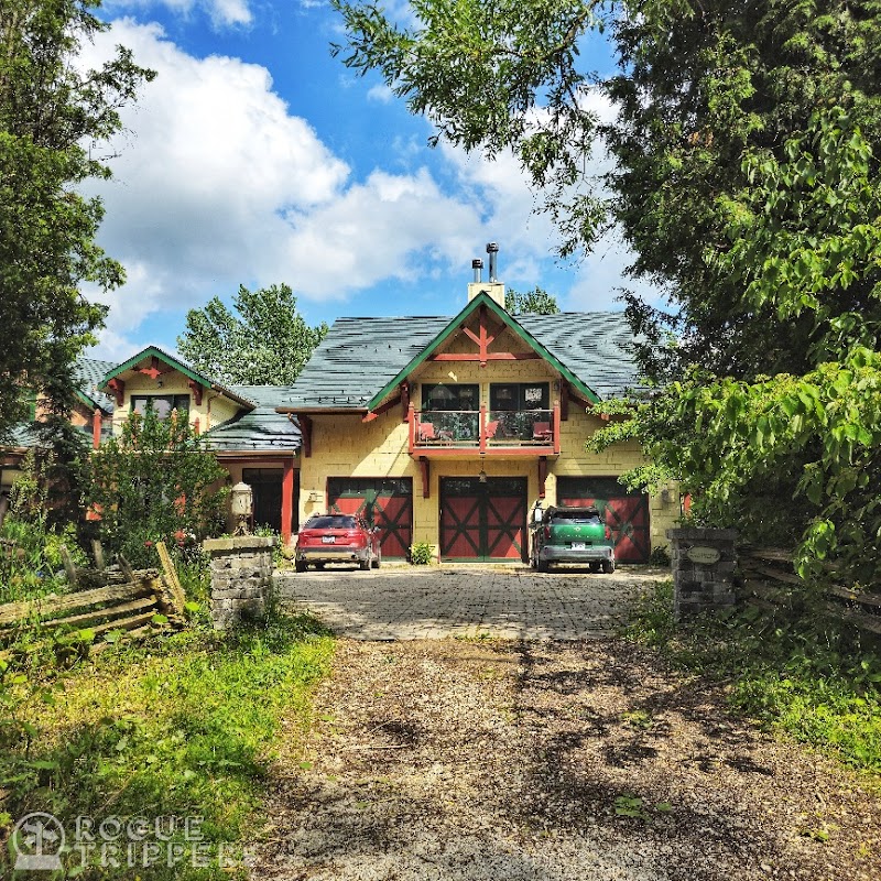 Pretty River Valley Country Inn in Grey Highlands, Canada