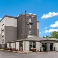 Quality Inn Rochester Airport