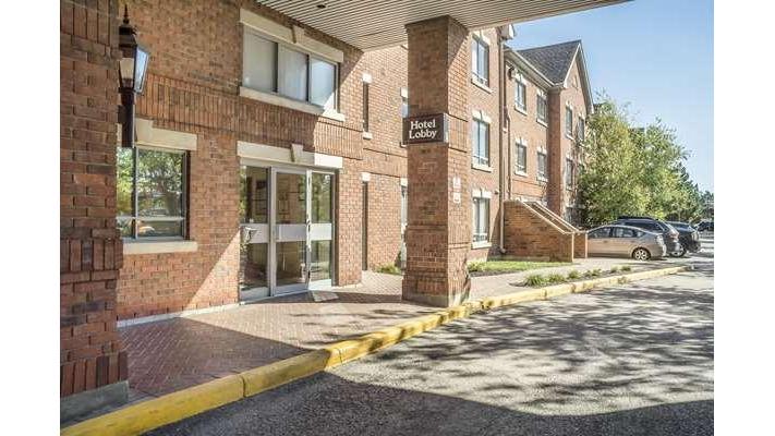 Quality Suites London in London, Canada