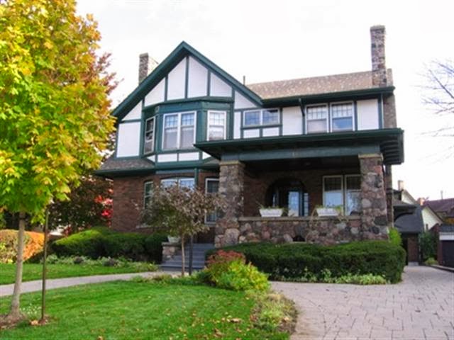 Queens Landing Guest House in Kitchener, Canada