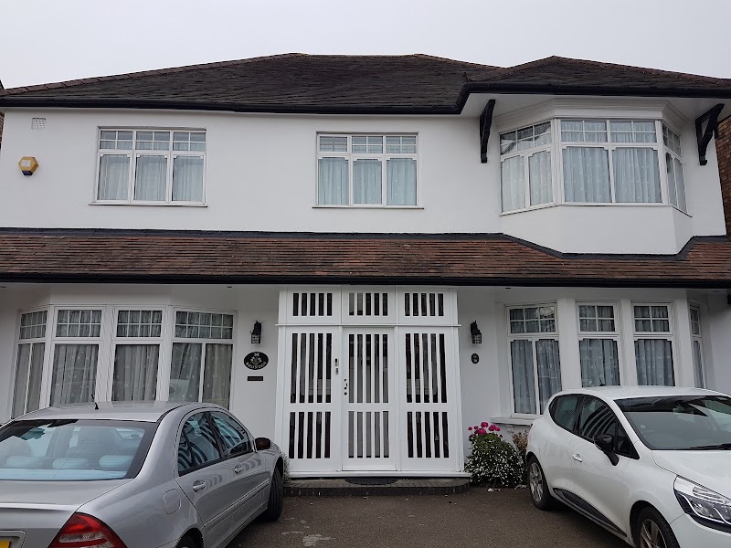 Rhondda Bed and Breakfast in Harrow, United Kingdom