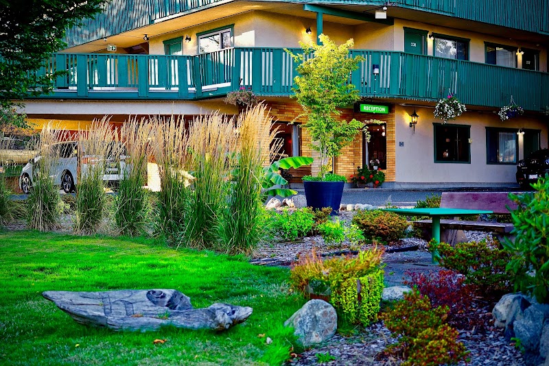 Robin Hood Inn and Suites in Victoria, Canada