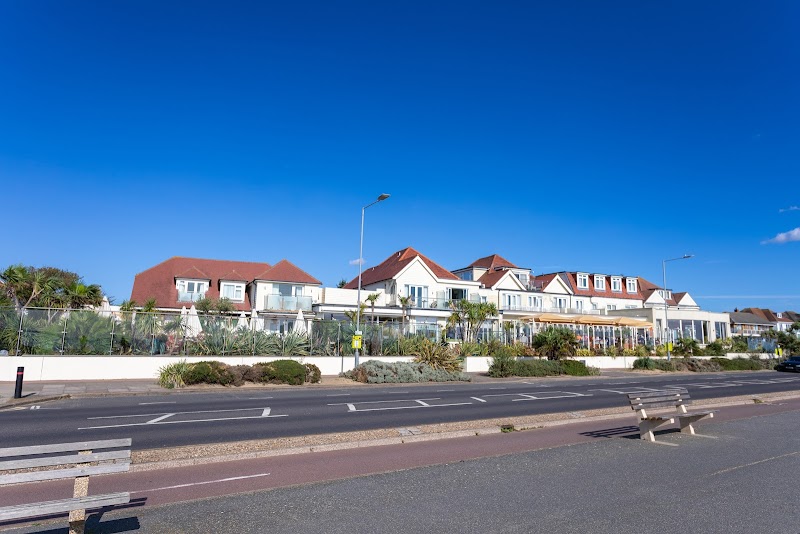 Roslin Beach Hotel in Southend, United Kingdom