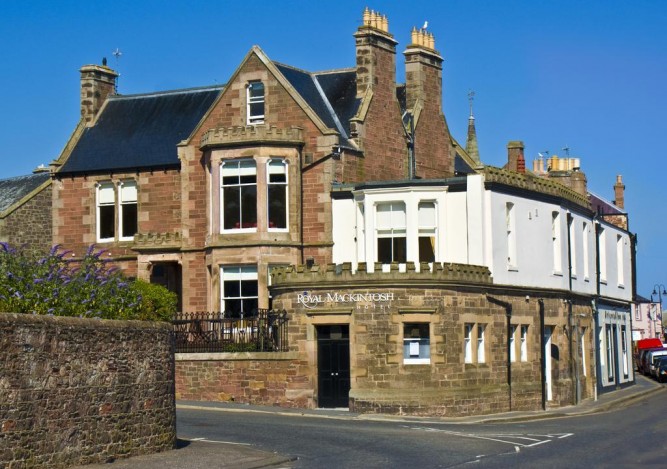 Royal Mackintosh Hotel in Dunbar, United Kingdom